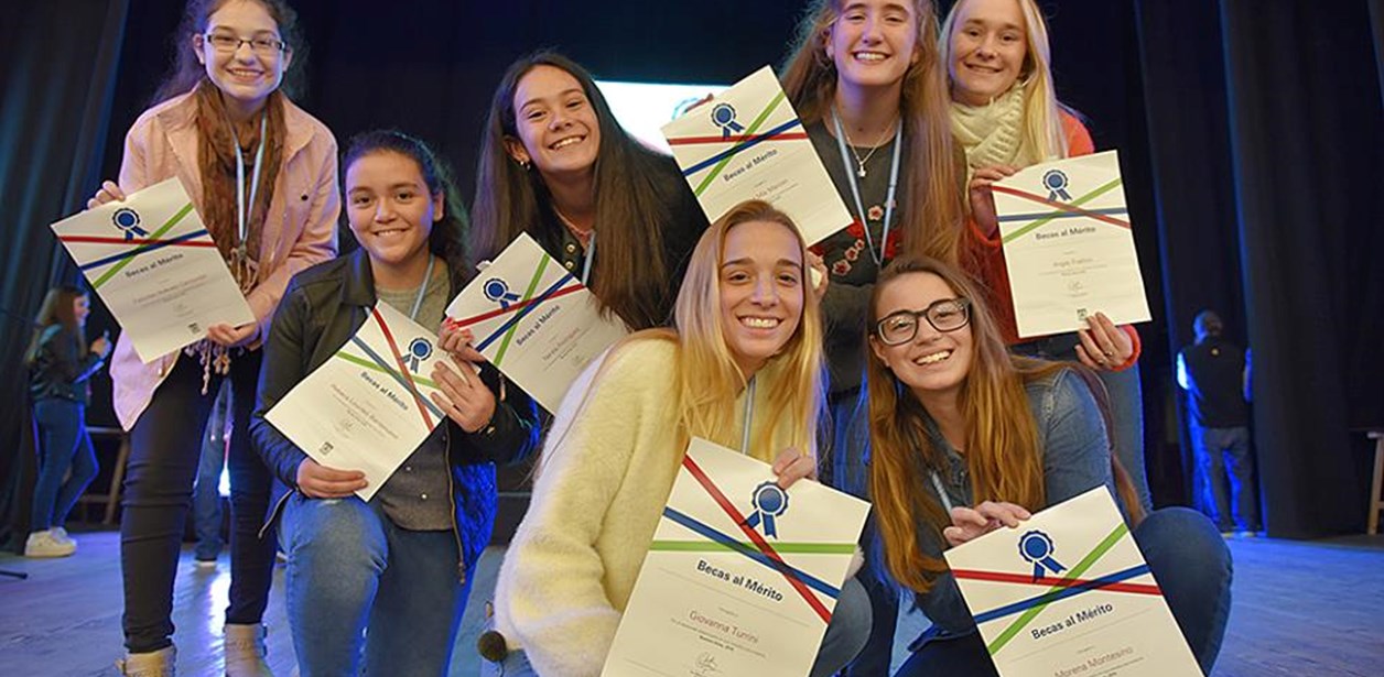 Accompanying learning for new generations